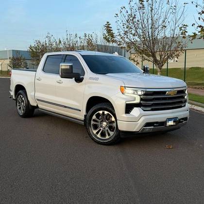 CHEVROLET SILVERADO 5.3 V8 GASOLINA 1500 HIGH COUNTRY 4X4 AUTOMÁTICO CHEVROLET SILVERADO 5.3 V8 GASOLINA 1500 HIGH COUNTRY 4X4 AUTOMÁTICO